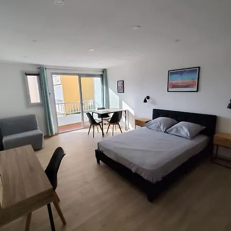 Studio Rive Droite Climatise Apartman *